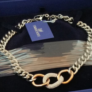 NWT! Swarovski Small Bound Necklace